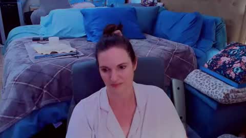 Snapshot of ninajaymes chatting on 06.08.26 Nina Jaymes online show from 06.08.26