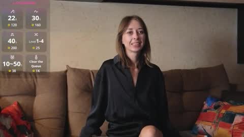 Snapshot of ninanovalicious chatting on 10.02.25 NinaNovalicious online show from 10.02.25