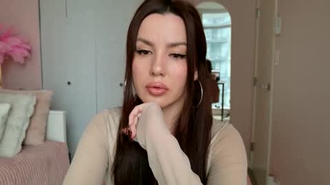 NinaOneil online show from 03.07.26