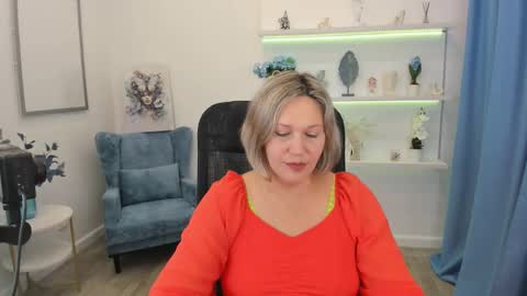 Snapshot of ninastarle chatting on 10.09.25 ninastarle online show from 10.09.25