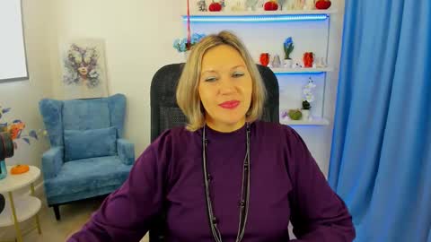 Snapshot of ninastarle chatting on 10.25.25 ninastarle online show from 10.25.25