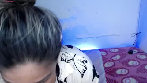 ninatinydoll1 online show from 04.15.26