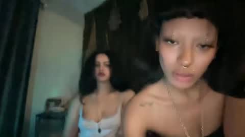 Snapshot of ninaxxglacier chatting on 07.21.26 roxxxi online show from 07.21.26
