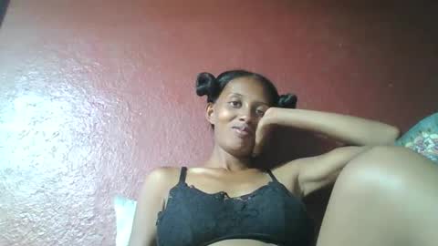 Snapshot of ninie246746 chatting on 02.14.25 ninie246746 online show from 02.14.25