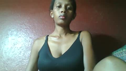 Snapshot of ninie246746 chatting on 02.27.25 ninie246746 online show from 02.27.25