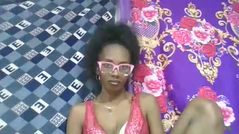 ninie246746 online show from 04.12.26