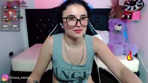 Snapshot of ninna_raven chatting on 06.20.26 Ninna online show from 06.20.26
