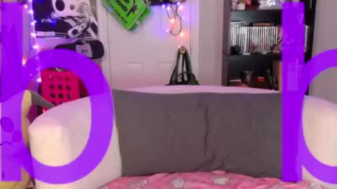 kiwi online show from 11.22.25