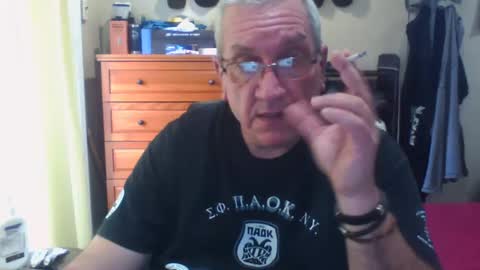 Snapshot of nionios67 chatting on 10.14.25 Dennis online show from 10.14.25