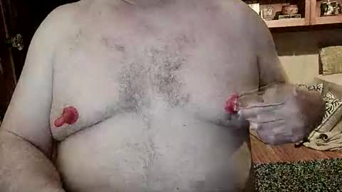 Nip Fun Bear online show from 03.10.26