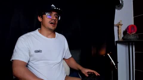 Snapshot of nipsfetich chatting on 01.20.25 Steven online show from 01.20.25