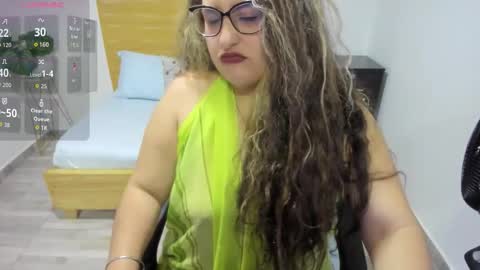 Snapshot of niraksil chatting on 09.12.25 Niraksil online show from 09.12.25