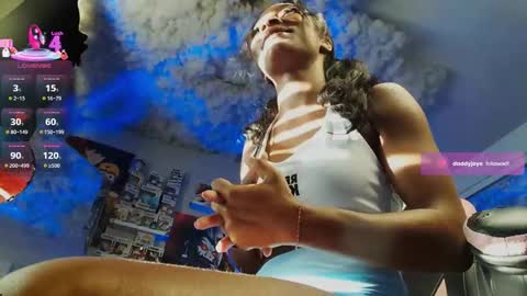 NIVIA WOLFE online show from 01.16.26