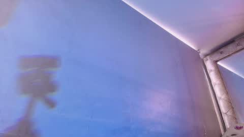  V I C T O R I A   online show from 04.14.26