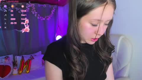 Snapshot of nixiesterling chatting on 04.21.26 Nixie online show from 04.21.26