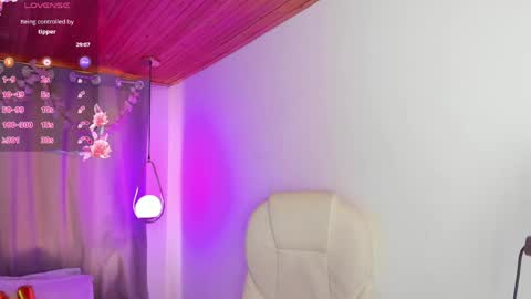 Snapshot of nixiesterling chatting on 05.18.26 Nixie online show from 05.18.26