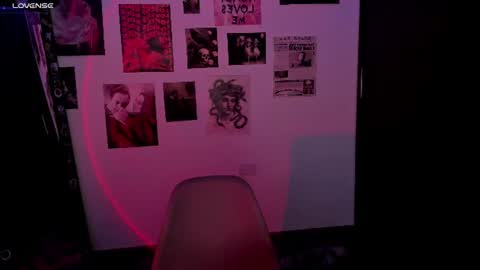 Nixxie  online show from 06.25.26