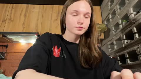 Tears Lora online show from 04.02.26