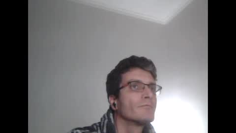 Snapshot of nmcandeias chatting on 12.28.24 Nuno online show from 12.28.24