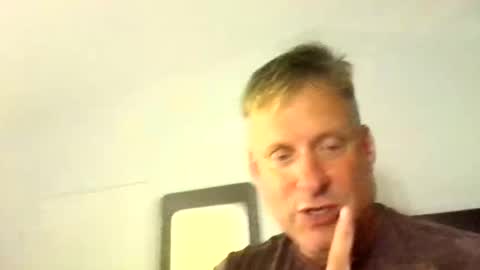 Snapshot of nndaniels2026 chatting on 05.22.26 Cum2Me online show from 05.22.26