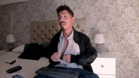 Noah online show from 04.10.26