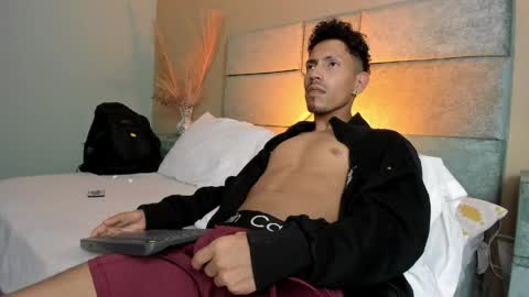 Noah online show from 05.23.26
