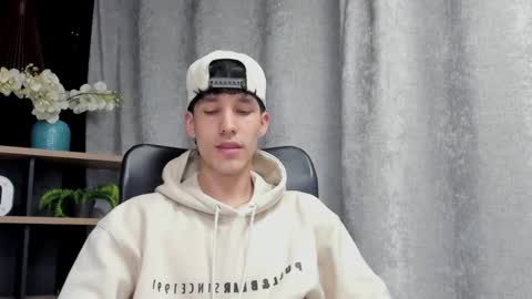 Noah Brigth online show from 02.21.25