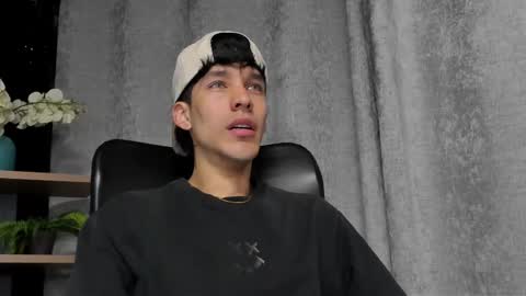 Noah Brigth online show from 02.27.25