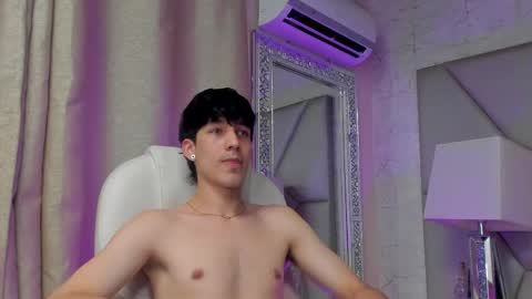 Noah Brigth online show from 04.17.26