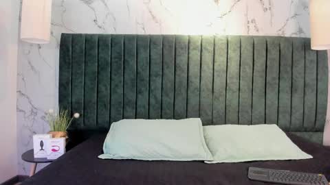 noah_dupont_ online show from 11.06.25