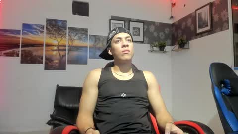 noah_flynn1 online show from 03.11.26