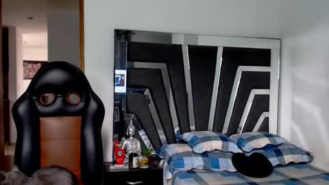 Noah Harris01 online show from 04.01.26