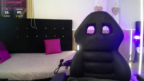 Noah  online show from 10.04.25