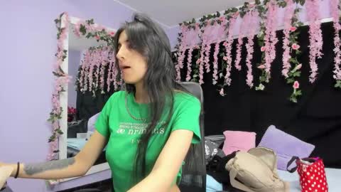 Noah johns online show from 12.17.25