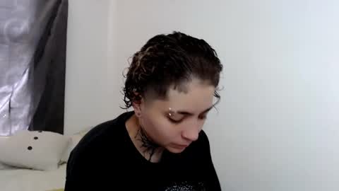 Snapshot of noah_martini chatting on 02.21.25 noah hehim online show from 02.21.25