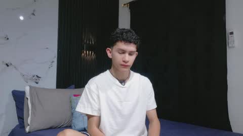 Snapshot of noah_tyler_ chatting on 05.24.26 noah tyler online show from 05.24.26