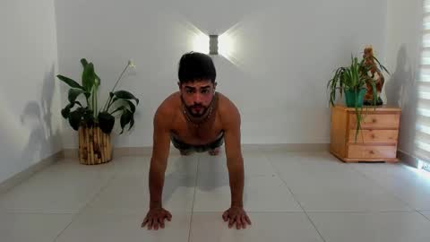 LIAM- noah online show from 12.19.25