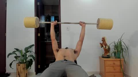 LIAM- noah online show from 04.08.26