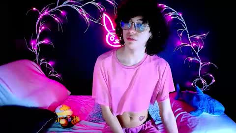 Snapshot of noahxtar chatting on 09.28.25 Noah Xtar online show from 09.28.25