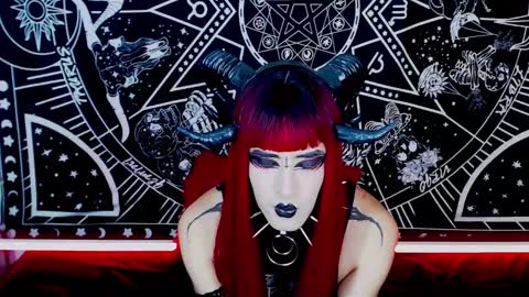 Snapshot of noamy_666 chatting on 12.08.24 caroline online show from 12.08.24