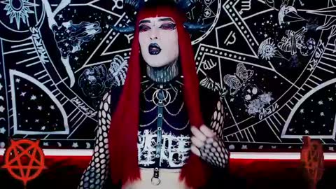 Snapshot of noamy_666 chatting on 12.10.24 caroline online show from 12.10.24