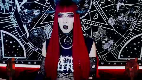 Snapshot of noamy_666 chatting on 12.17.24 caroline online show from 12.17.24