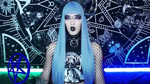 Snapshot of noamy_666 chatting on 12.21.24 caroline online show from 12.21.24