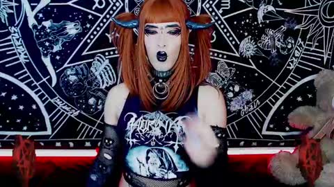 Snapshot of noamy_666 chatting on 01.05.25 caroline online show from 01.05.25