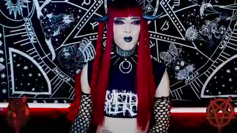 Snapshot of noamy_666 chatting on 01.11.25 caroline online show from 01.11.25