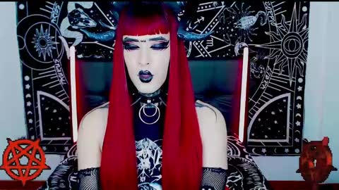 Snapshot of noamy_666 chatting on 02.07.25 caroline online show from 02.07.25