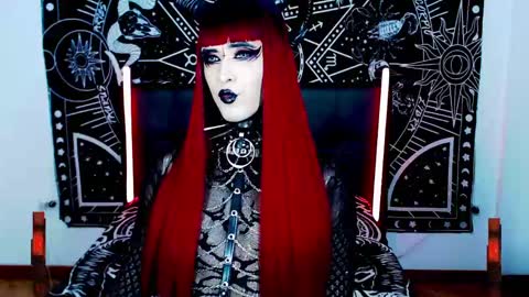 Snapshot of noamy_666 chatting on 02.08.25 caroline online show from 02.08.25