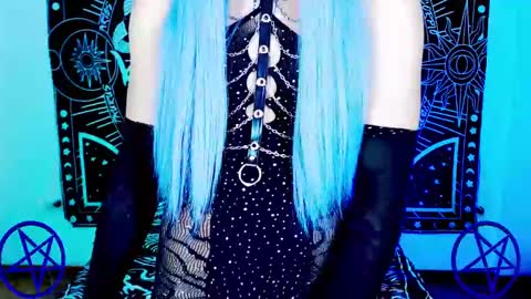 Snapshot of noamy_666 chatting on 02.10.25 caroline online show from 02.10.25