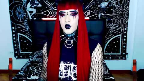 Snapshot of noamy_666 chatting on 02.22.25 caroline online show from 02.22.25