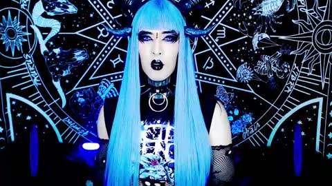 Snapshot of noamy_666 chatting on 02.26.25 caroline online show from 02.26.25